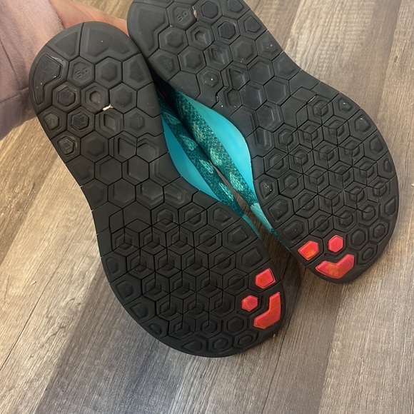 Nike Free 5.0 Running Sneaker Shoe Deep Royal Hyper Pink Size 6 - Picture 10 of 13